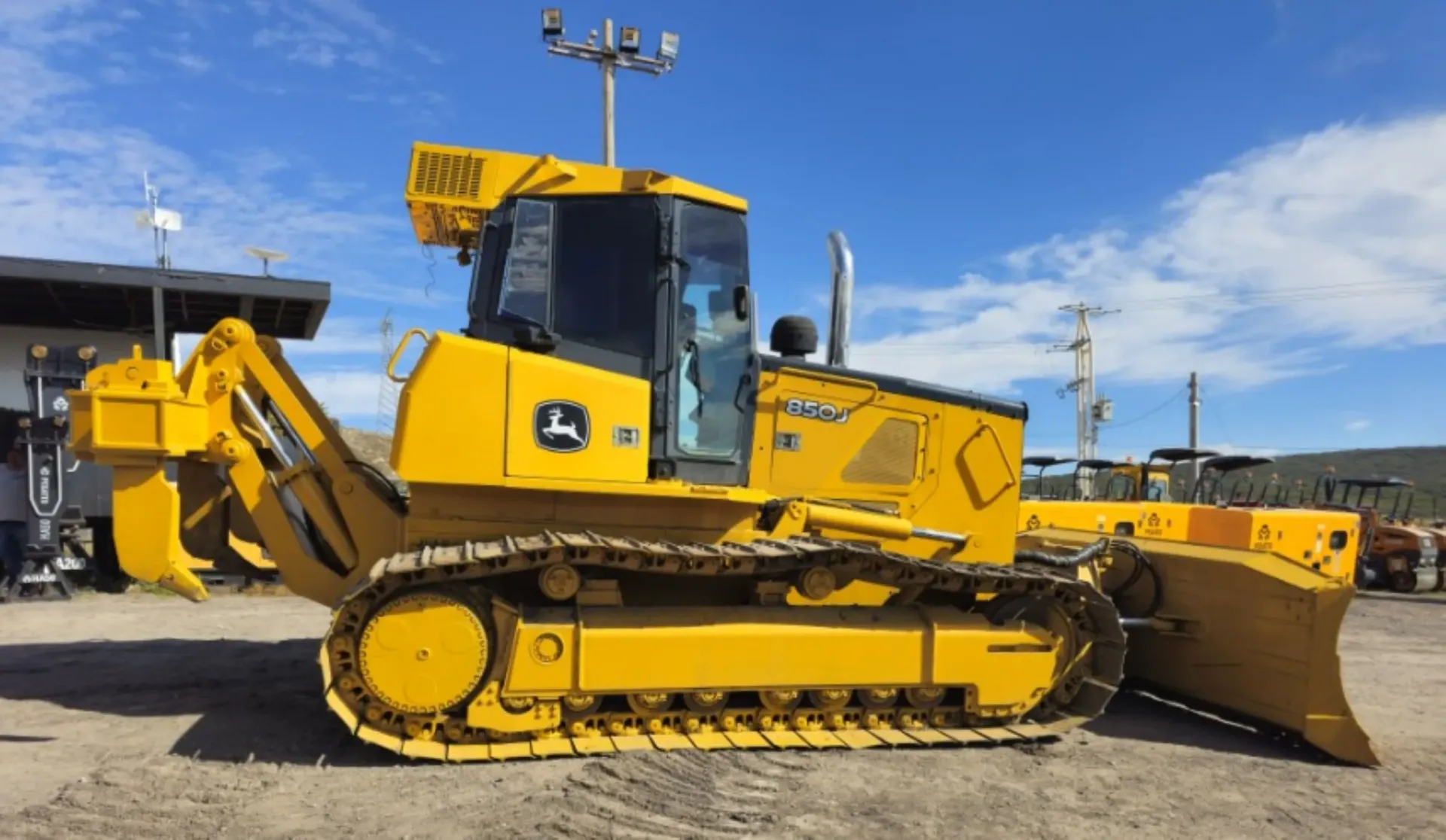 2010 JOHN DEERE 850J