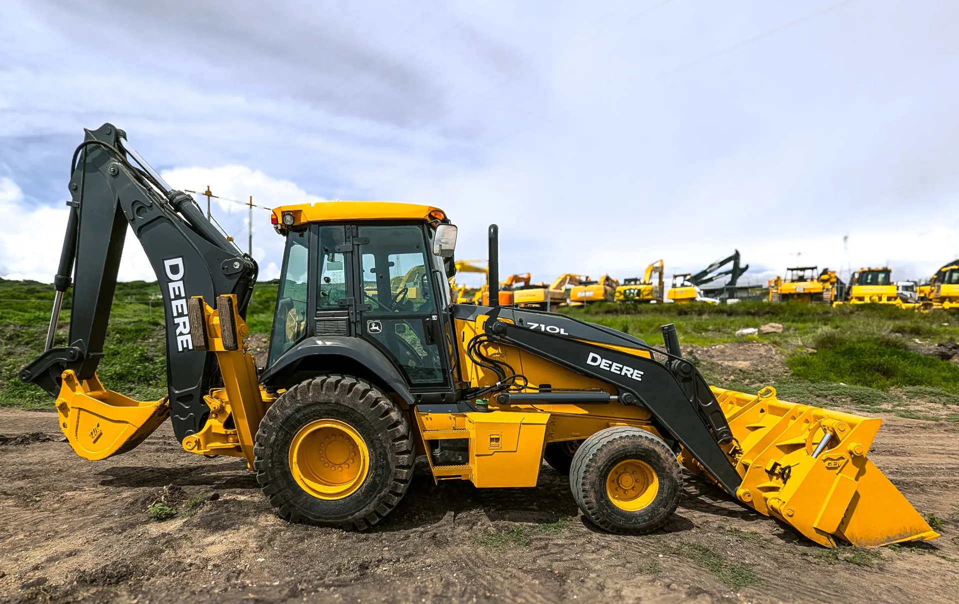 2020 JOHN DEERE 710L 7042 HRS