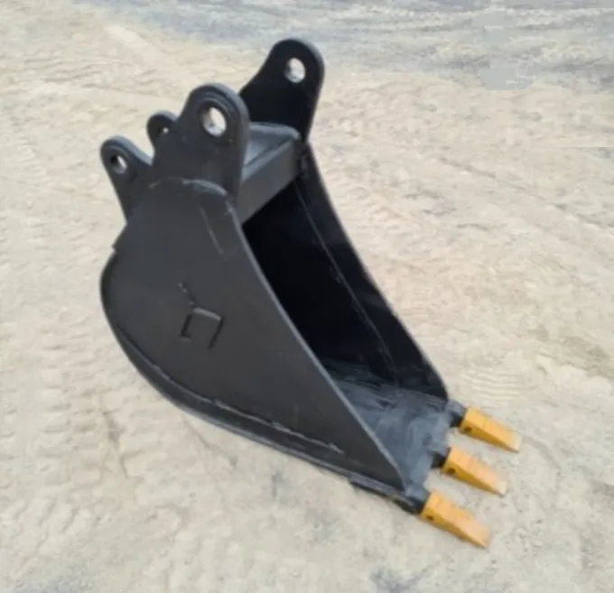 CUCHARON IACMAQ CASE 580 12"